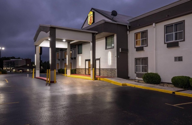 Super 8 by Wyndham Athens