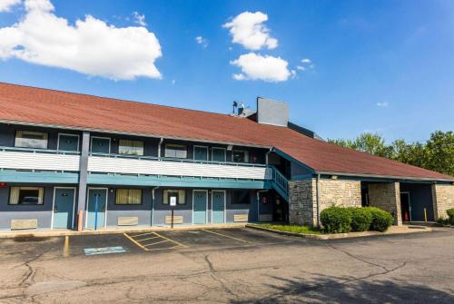 Super 8 by Wyndham Cincinnati-Springdale OH