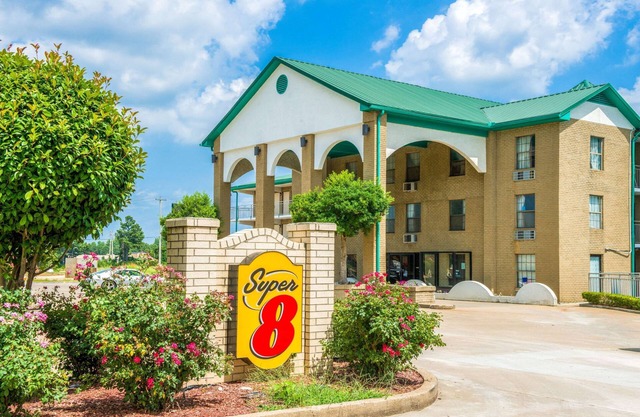 Super 8 by Wyndham Lakeland