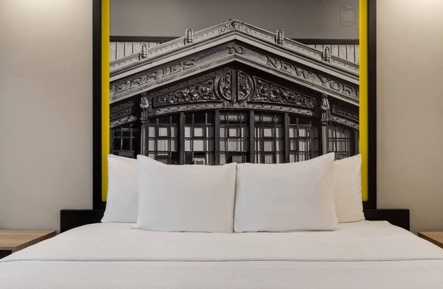 Super 8 by Wyndham Meadowlands