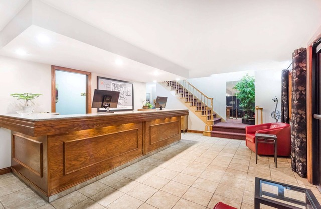 Super 8 by Wyndham Platteville