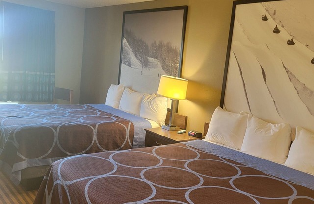 Super 8 by Wyndham Portage