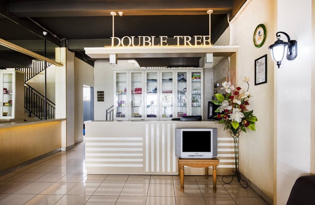 Super OYO 3746 Double Tree Guesthouse