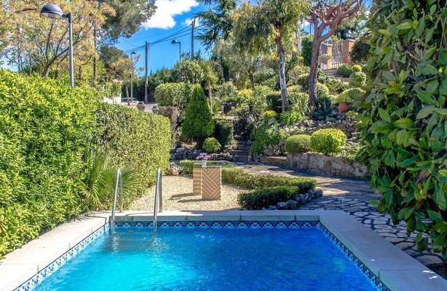 Super Sant Cugat with swimming pool just 15 km from Barcelona!