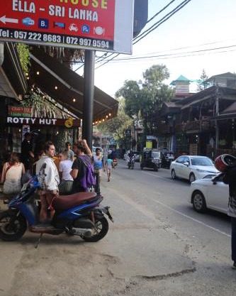 Super Spot Guest House