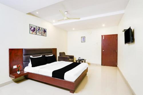 Super Townhouse Gudivada Formerly Sistla
