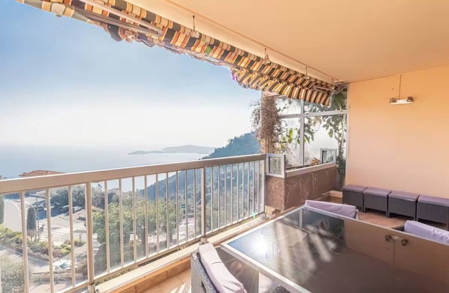 Superb 2 room apartment ten minutes from Monaco