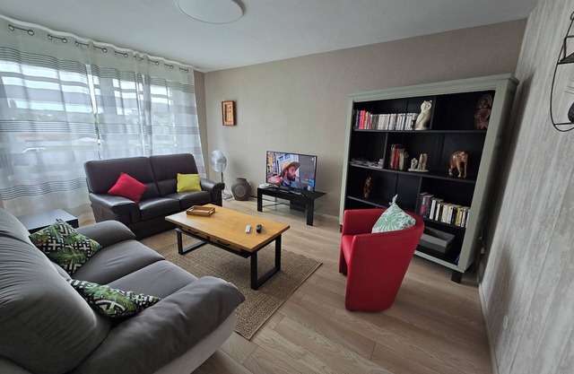Superb 72m2 apartment in quiet, pleasant residence.