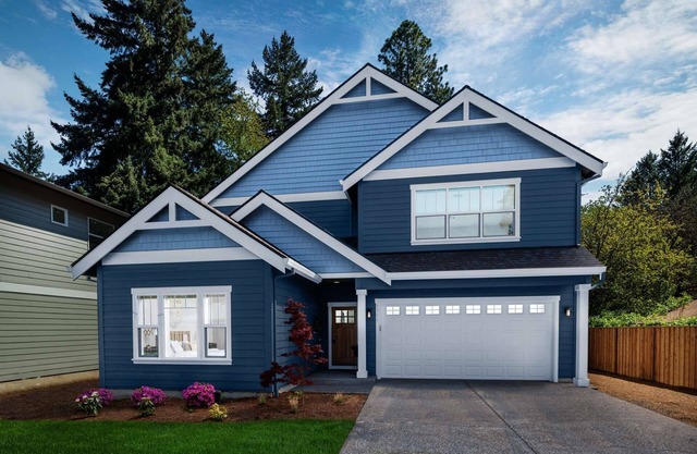 Superb New Construction, Pet Friendly, Hot Tub, Ping Pong, Near TopGolf, Under 15 Miles to Portland