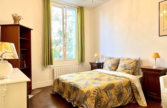 Superb small apartment with free parking