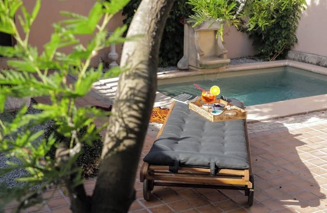 Superb suite in a villa with private pool