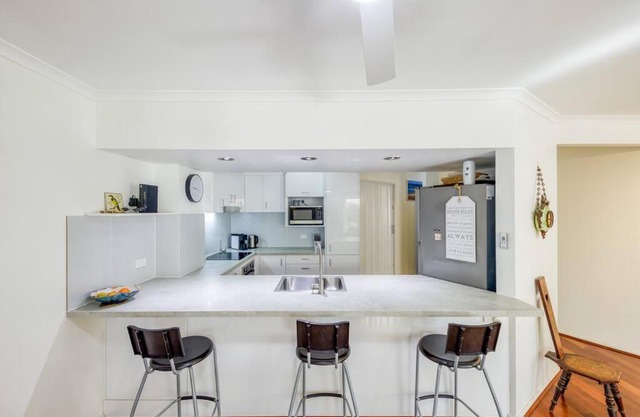 Superb townhouse in Alexandra Headland