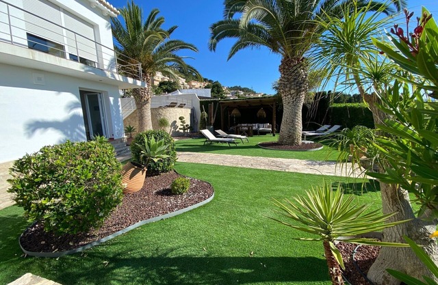 Superb villa with pool 15 minutes from the sea