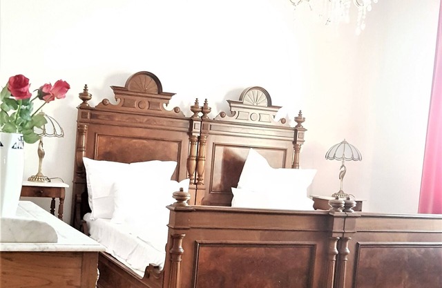 Superior Comfort Suite with balcony & winter garden Grill & garden antique Villa Harz