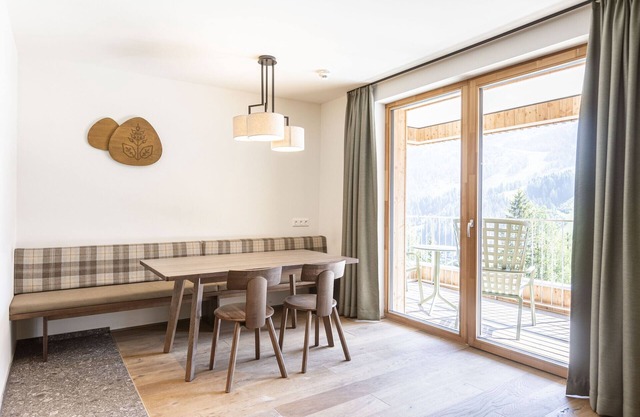Superior Lodge with 2 double bedrooms and sauna