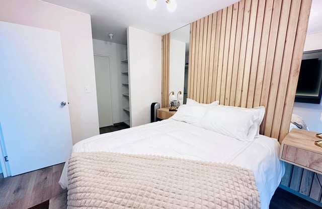 Surco Polo Suites. ¡Frente al CC El Polo y a 2 cuadras de la embajada USA.