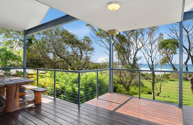 Surf Break - Arrawarra Headland location