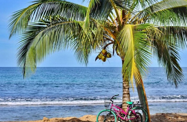Surf Break at Paunch