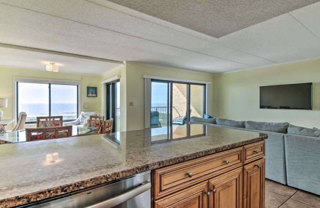Surf's Edge 305| Pet Friendly