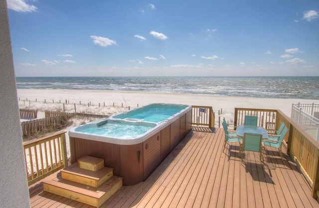 Surf Song - Beachfront Home with SwimSpa!