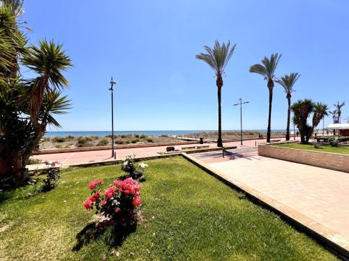 Surfing - Apartamento en 1ª línea de playa