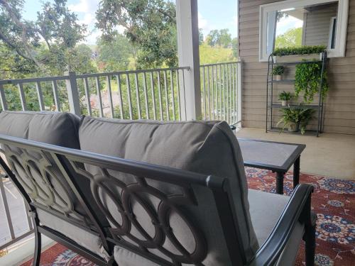 Swan's Couples Getaway Condo