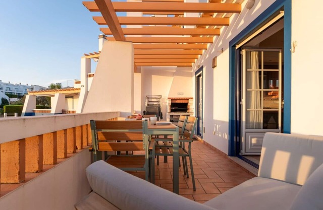 Sweet Home Arrifana - Sea View Apt