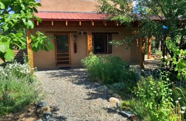Sweet Seco Casita is a classic Taos Adobe Home