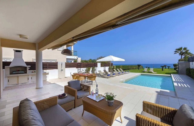 Sweet Tropics Villa in Esentepe