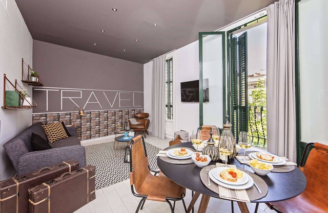 Sweett | Sants III - Two Bedroom Apartment, Sleeps 4