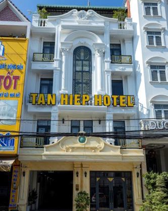 Tân Hiệp Hotel