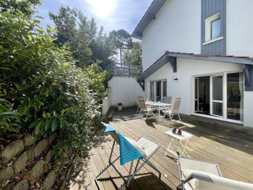 T2 cabine avec grande terrasse sans vis à vis, parking privatif, à 100m des plages - FR-1-420-47