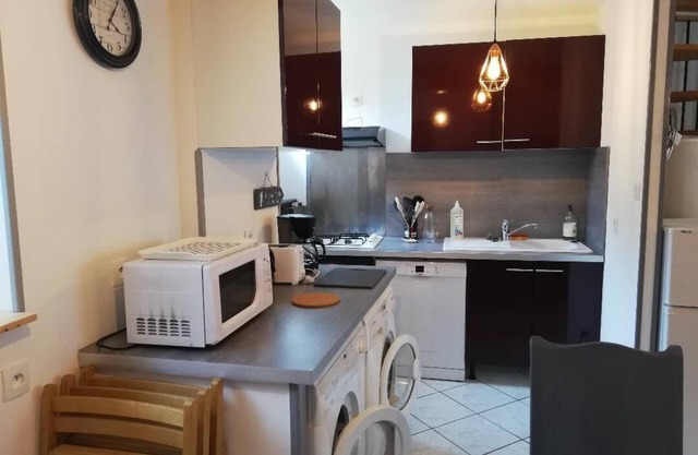 T3, 30mn from PEYRAGUDES, ST LARY, VAL LOURON (65) : 04 people
