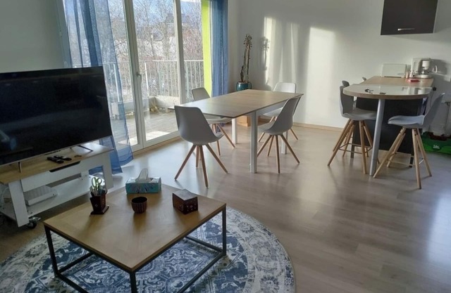 T3 Avec Terrasse et Garage, au Calme et au Vert, Proche de Tout à Chambéry