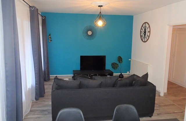 T3/T4 apartment near the banks of the Cher river