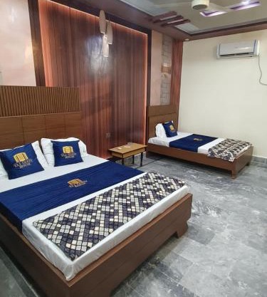 taj cafe and guest house islamkot