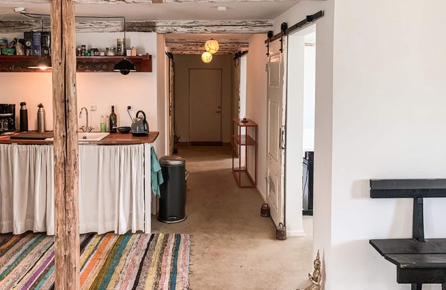 Take advantage of the idyllic location of this cosy holiday home to explore the surrounding area.