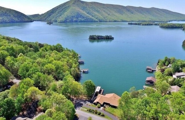 Take An Additional 10% Off 9/13-20! PROMO CODE: 10MORE! 2-3 Night Minimum for ANY REMAINING DATES! C