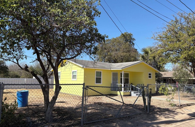 Take it easy in this charming home & enjoy historical San Ygnacio, Texas.