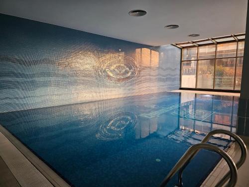 Taksim Perfect Residence Pool Sauna Access