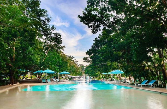 Tambuli Seaside Resort and Spa
