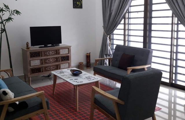 Tampoi Homestay