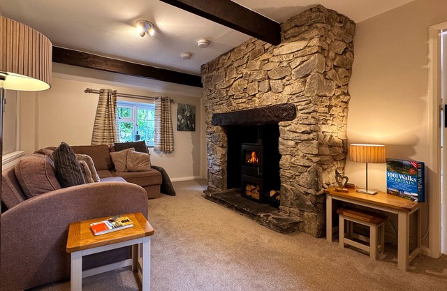 Tan Y Celyn - Two Bedroom Cottage, Sleeps 3