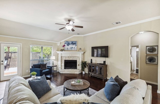 TCH - Cozy 3bd/2ba home in Rockwall with Workspace