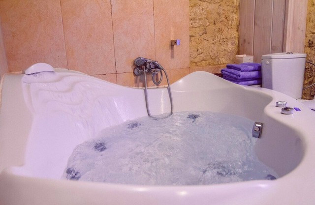 Tejada Apartment with Jacuzzi - Torre San Martín