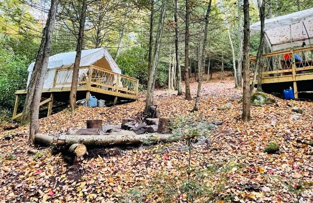 Tentrr Signature Site - Bear Creek Falls Getaway - Coleman Outfitted Site