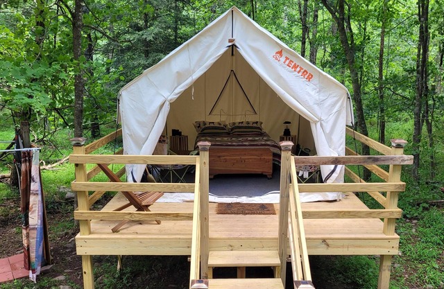 Tentrr Signature Site - Mountain Valley Experience