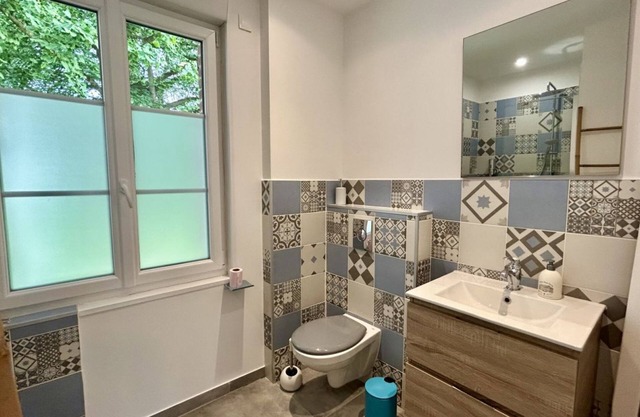 Terre & Merveilles 1, country house with 2 Jacuzzis for 4 people