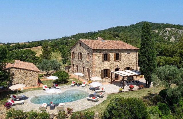 Terripi 10, Emma Villas