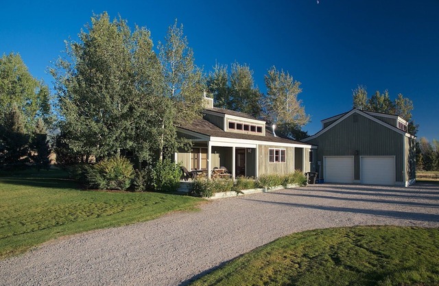 Teton View Lodge- Spacious, Peaceful, Stunning View. Hot Tub/Sauna/Steam Shower